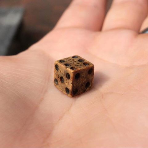 Bone die found in backyard of 1830s tenement building during Old North dig (City of Boston Archaeological Program)